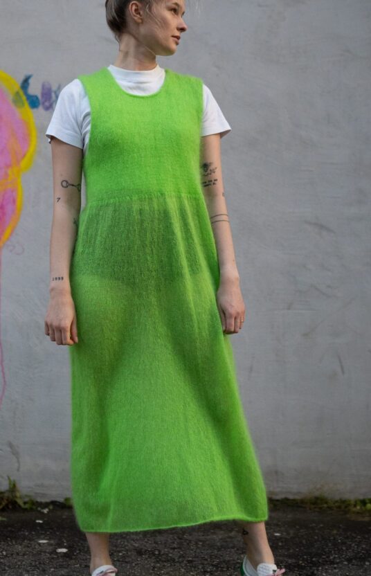 Vivaldi dress knitting kit