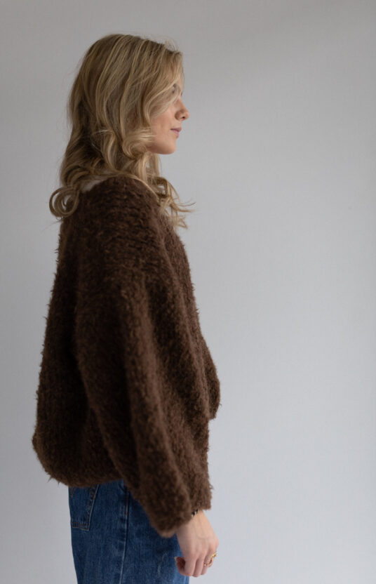 Knitted sweater pattern and yarn