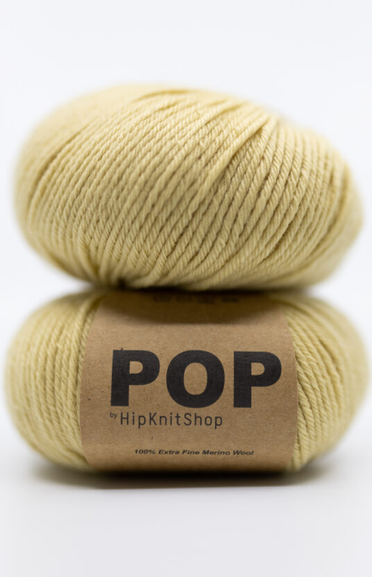 Dusty yellow / corn yellow merino yarn. Colorful yarn online store