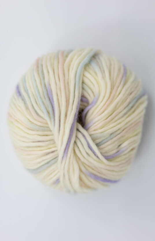 hand-dyed yarn thick itchy-free wool Hip wool pastel mix website yarn and knitting