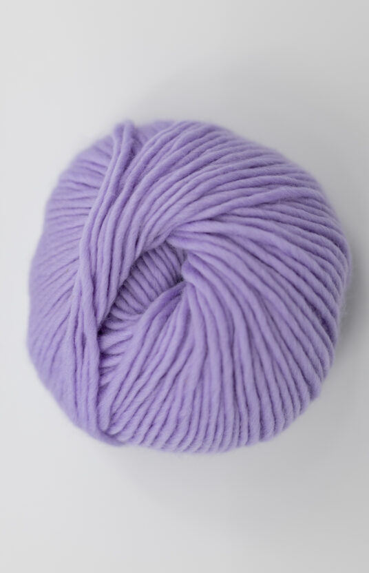 Light lilac yarn. Wool yarn for knitting with thick needles. Pure wool, non-itchy wool, lavender yarn, hip wool
