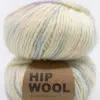 håndfarget garn tykt kløfritt ull Hip wool pastell mix nettside garn og strikk
