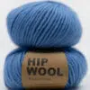 mellomblått garn webshop garn og strikk i freshe farger. faregrikt garn og strikk. Ullgarn Hip Wool tykke pinner
