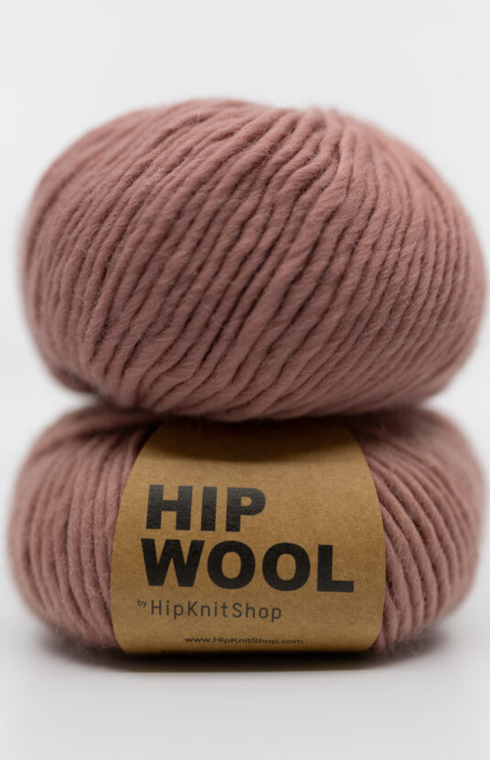 pink brown yarn. Wool yarn for knitting with thick needles. pure wool itch-free wool felted old pink yarn hip wool