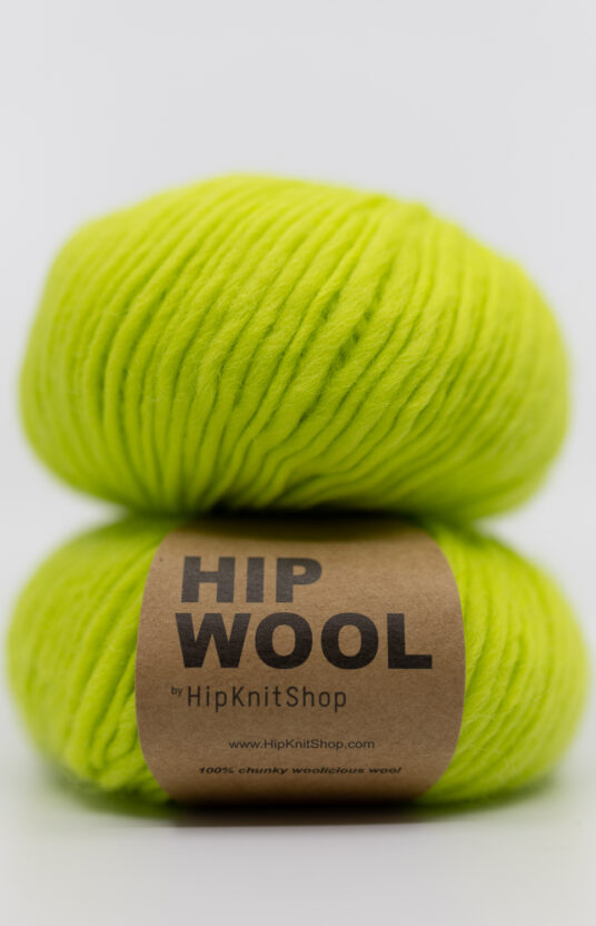Kiwi-colored yarn. Wool yarn for knitting with thick needles. Pure wool, itch-free wool, neon bright green yarn, Hip Wool