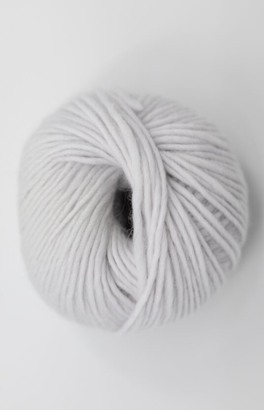 Yarn knitting light gray Hip wool knitting website yarn and knitting gray colors inspiration