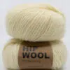 lys gul garn. Pastellgul garn til strikk på pinne 5-8 mm. nettbutikk fargerikt garn hip wool