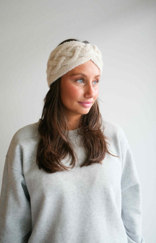 Knitting pattern headband for women, cable knit, gift knitting for women