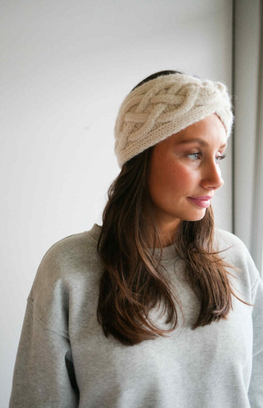 Knitting pattern headband for women, cable knit, gift knitting for women
