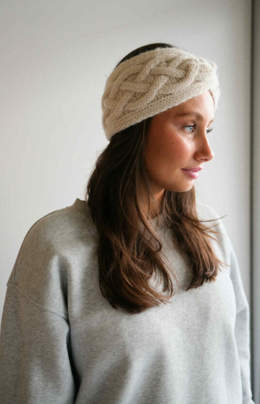 Knitting pattern headband for women, cable knit, gift knitting for women