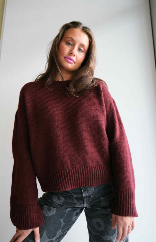 Knitting pattern sweater women everyday with a good fit in merino