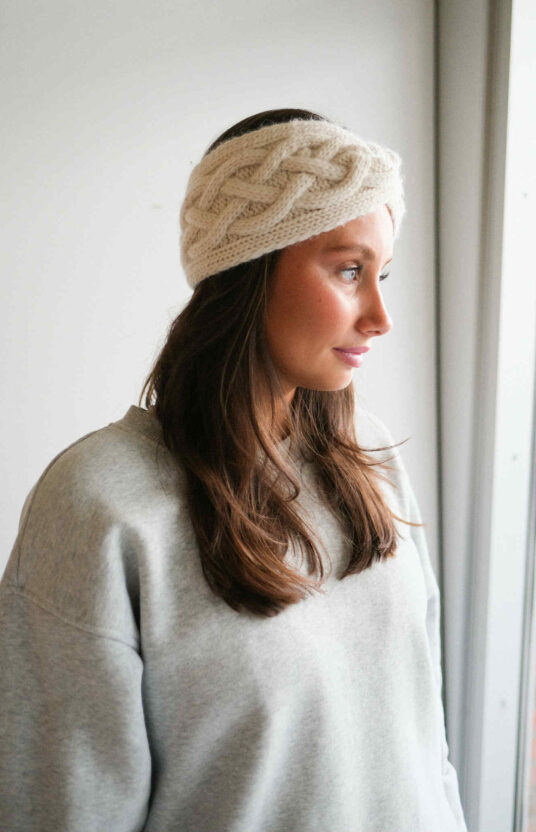 Knitting pattern headband for women, cable knit, gift knitting for women