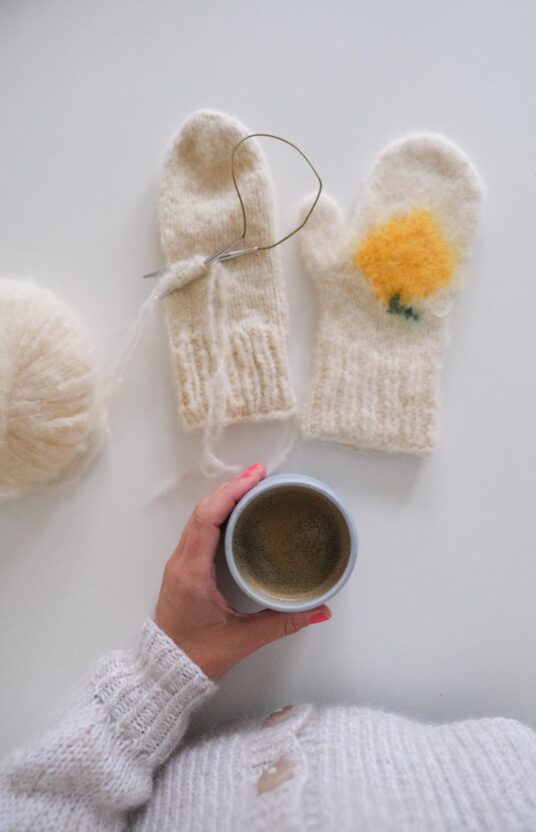 knitting pattern mittens lemon fruit mittens gift knitting inspiration brushed alpaca