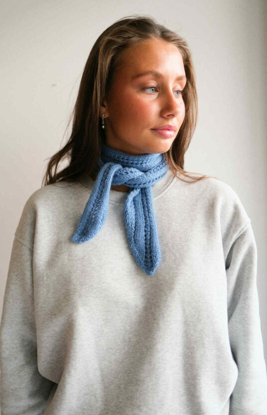 Knitting pattern for a small scarf. Knitted shawl pattern. Popular small scarf shawl pattern.