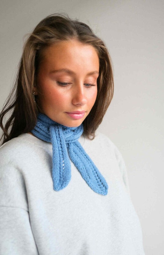 Knitting pattern for a small scarf. Knitted shawl pattern. Popular small scarf shawl pattern.