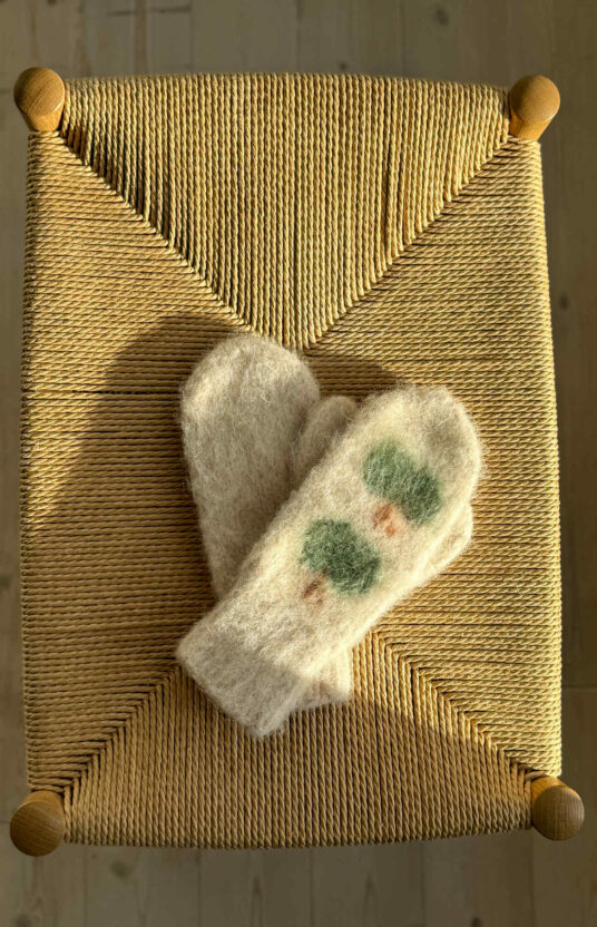 knitting mittens pattern simple mittens fruit apple brushed alpaca felted