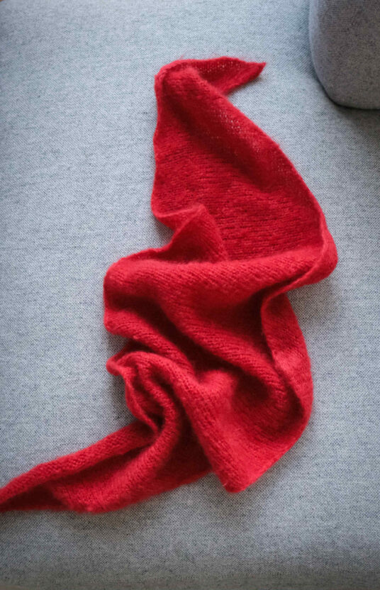 Fluffy mohair shawl knitting pattern simple triangle scarf knitted