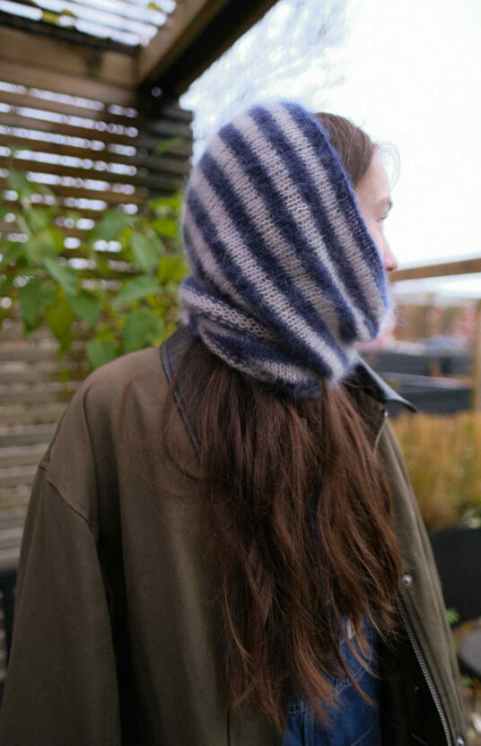 Scarf knitting pattern: triangle stripes, mohair