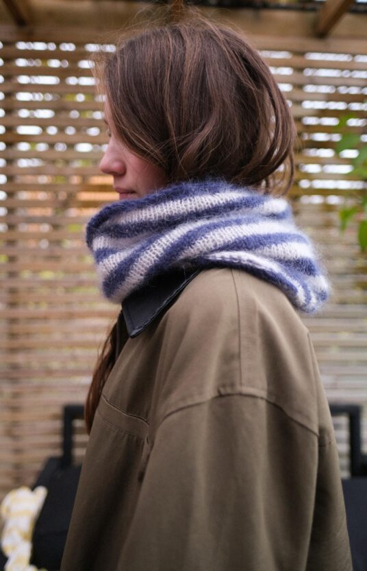 Scarf knitting pattern: triangle stripes, mohair
