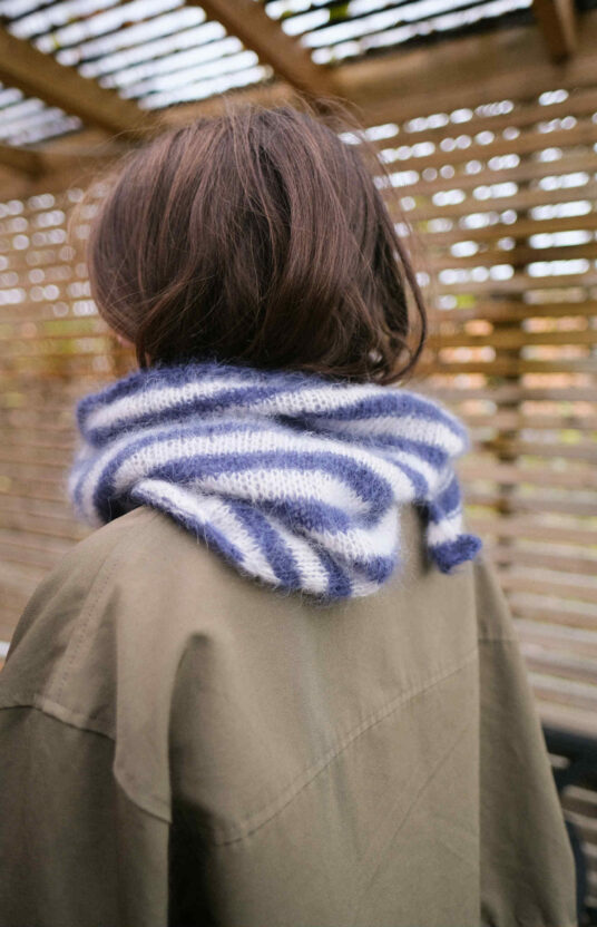 Scarf knitting pattern: triangle stripes, mohair