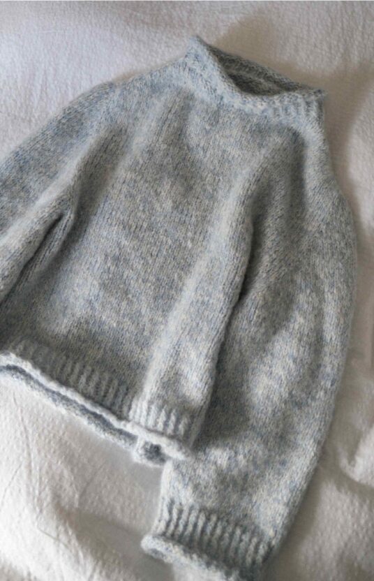 Knitted sweater, speckled pattern, thick wool sweater for women. Colorful knit, hiking sweater, women's. Knitting pattern, women's sweater, warm.