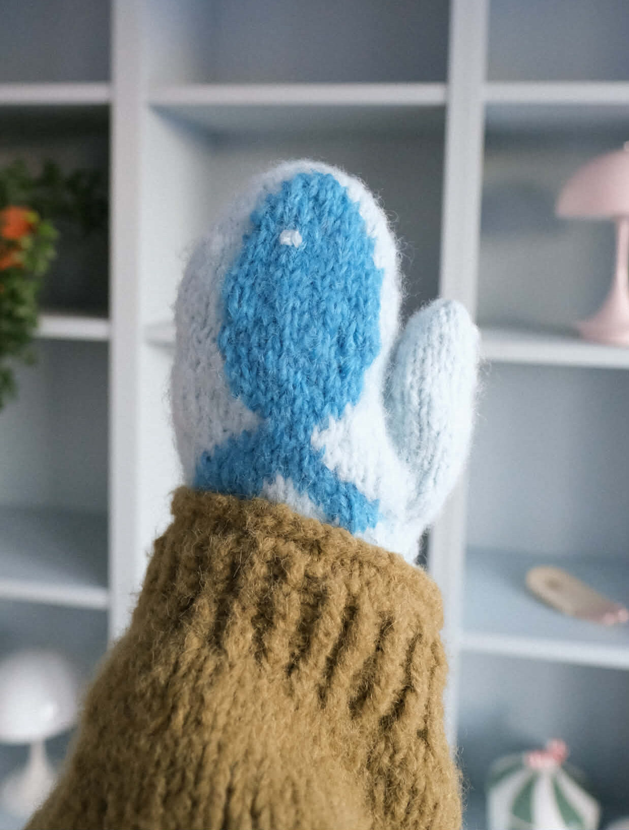 Fishy Mittens Knitting Pattern - HipKnitShop Knitting pattern mittens fish. Cute fish mittens from the ocean, fisherman's mittens knitting pattern.